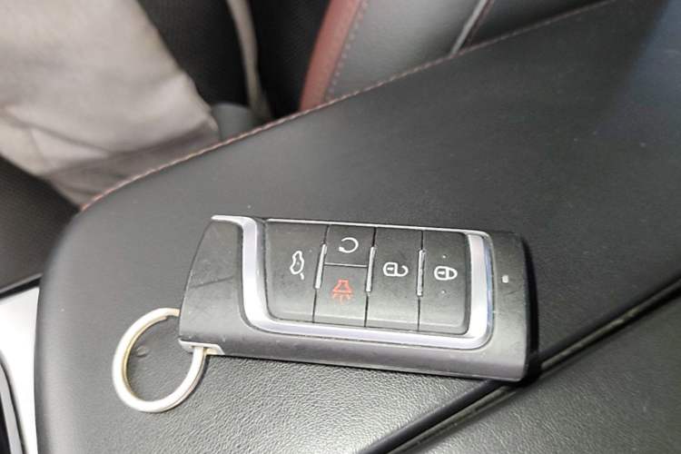 Used GAC Trumpchi GS8 2020 GS8S 390T Two-Wheel Drive Luxury Smart Connectivity Version Vehicle Key
