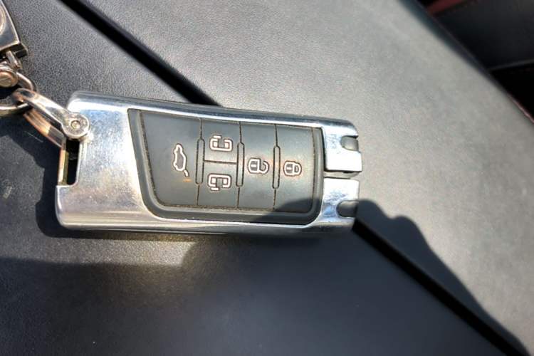 Used GAC Trumpchi GS8 2020 GS8S 390T Two-Wheel Drive Luxury Smart Connectivity Version Vehicle Key