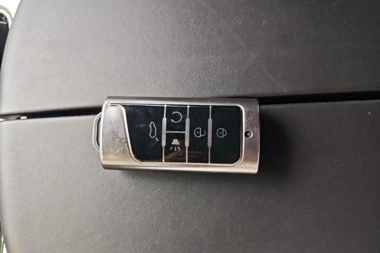 Used GAC Trumpchi GS8 2020 GS8S 390T Two-Wheel Drive Luxury Smart Connectivity Version Vehicle Key