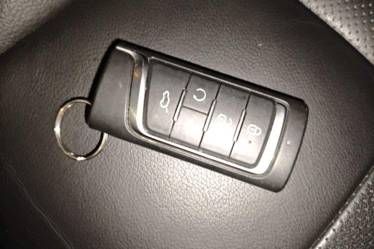 Used GAC Trumpchi GS8 2020 GS8S 390T Two-Wheel Drive Luxury Smart Connectivity Version Vehicle Key