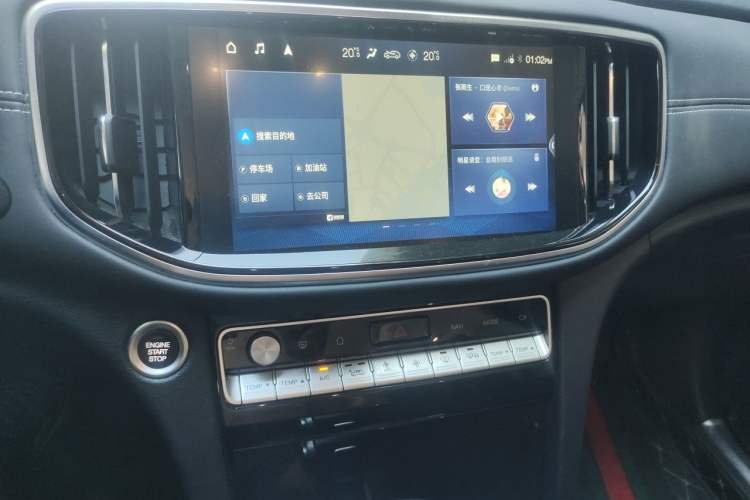 Used GAC Trumpchi GS8 2021 390T Two-Wheel Drive Luxury Smart Connect & Drive Edition (7 Seats) Audio And AC Panel