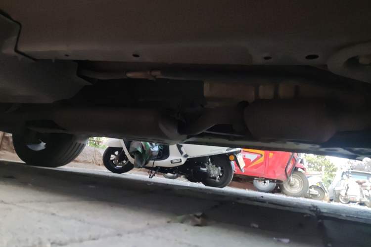 Used GAC Trumpchi GS8 2021 390T Two-Wheel-Drive Dark Knight Edition Chassis Front Right