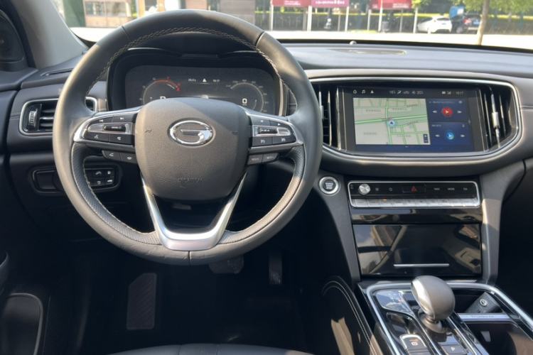 Used GAC Trumpchi GS8 2021 390T Two-Wheel-Drive Dark Knight Edition Interior 5