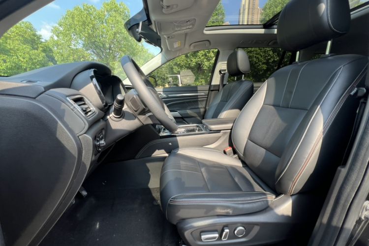 Used GAC Trumpchi GS8 2021 390T Two-Wheel-Drive Dark Knight Edition Interior 7