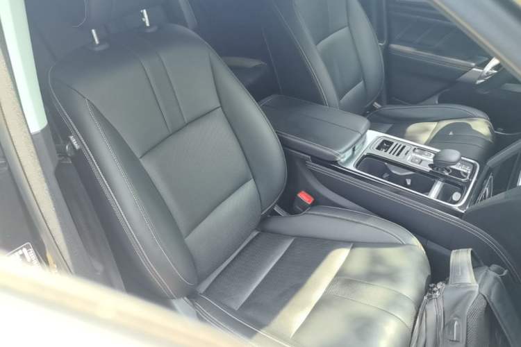 Used GAC Trumpchi GS8 2021 390T Two-Wheel-Drive Dark Knight Edition Right Front Seat