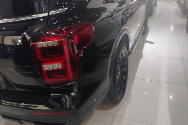 Used GAC Trumpchi GS8 2021 390T Two-Wheel-Drive Dark Knight Edition Right Rear Taillight