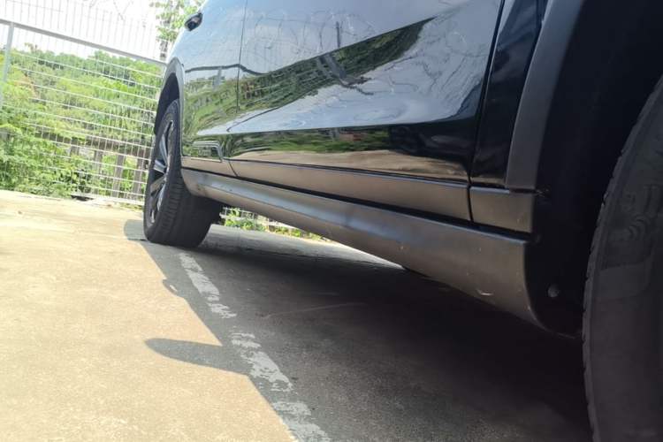 Used GAC Trumpchi GS8 2021 390T Two-Wheel-Drive Dark Knight Edition Right Side Sill