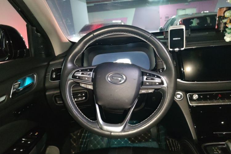 Used GAC Trumpchi GS8 2021 390T Two-Wheel Drive Luxury Smart Connect & Drive Edition (7 Seats) Steering Wheel