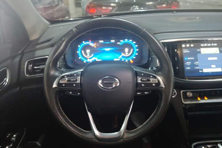 Used GAC Trumpchi GS8 2021 390T Two-Wheel-Drive Dark Knight Edition Steering Wheel