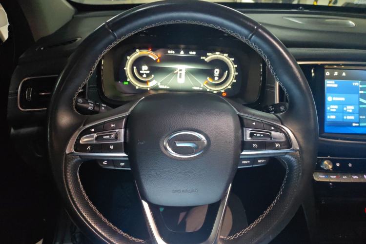 Used GAC Trumpchi GS8 2021 390T Two-Wheel-Drive Dark Knight Edition Steering Wheel