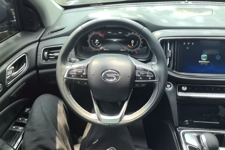 Used GAC Trumpchi GS8 2021 390T Two-Wheel-Drive Dark Knight Edition Steering Wheel
