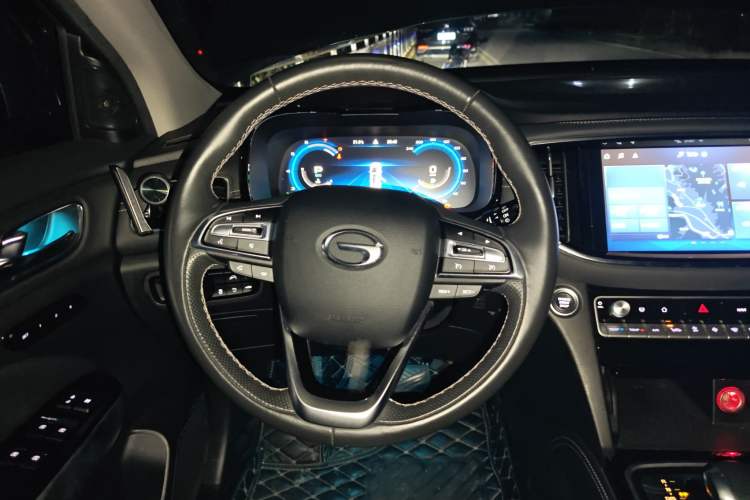 Used GAC Trumpchi GS8 2021 390T Two-Wheel Drive Luxury Smart Connect & Drive Edition (7 Seats) Steering Wheel