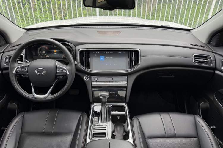 Used GAC Trumpchi GS8 2021 390T Two-Wheel Drive Luxury Smart Connect & Drive Edition (7 Seats) Interior 2
