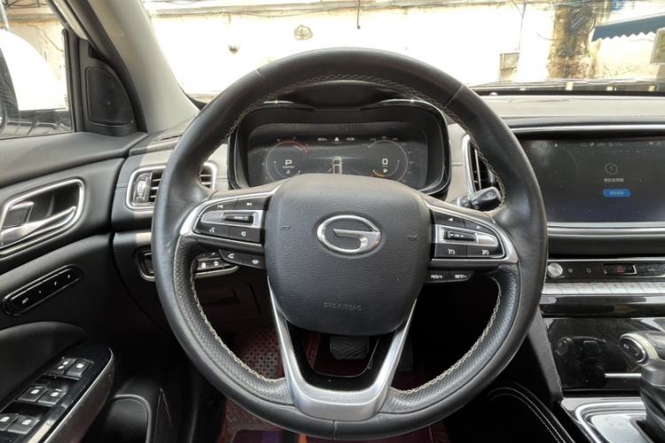Used GAC Trumpchi GS8 2021 390T Two-Wheel Drive Luxury Smart Connect & Drive Edition (7 Seats) Interior 5