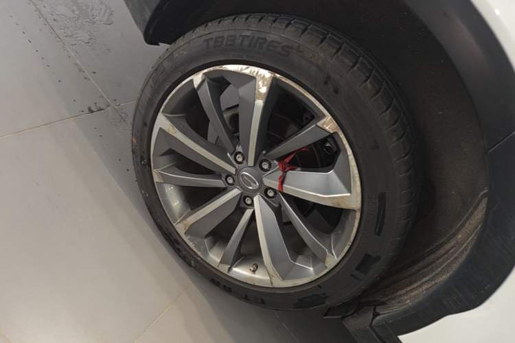 Used GAC Trumpchi GS8 2021 390T Two-Wheel Drive Luxury Smart Connect & Drive Edition (7 Seats) Right Rear Wheel Hub