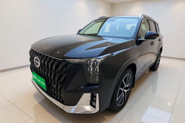 Ojetý GAC Trumpchi GS8 2022 Double-Energy Series 2.0TM Four-Wheel Drive Premium Edition (7 Seats)