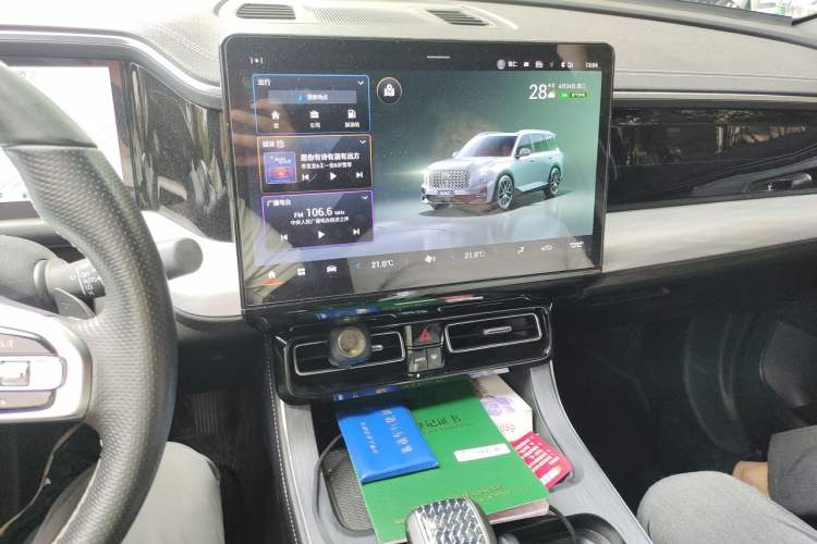 Used GAC Trumpchi GS8 2022 Linghang Series 2.0 TGDI Two-Wheel-Drive Luxury Smart Connectivity Version (7 Seats) Audio And AC Panel