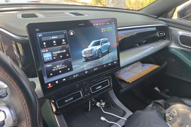 Used GAC Trumpchi GS8 2022 Linghang Series 2.0 TGDI Two-Wheel-Drive Luxury Smart Connectivity Version (7 Seats) Audio And AC Panel