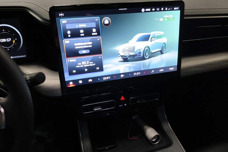 Used GAC Trumpchi GS8 2022 Linghang Series 2.0 TGDI Two-Wheel-Drive Luxury Smart Connectivity Version (7 Seats) Audio And AC Panel