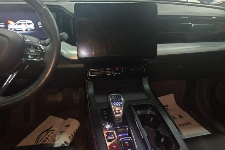 Used GAC Trumpchi GS8 2022 Flagship Series 2.0 TGDI All-Wheel-Drive Supreme Edition (6-seater) Audio And AC Panel