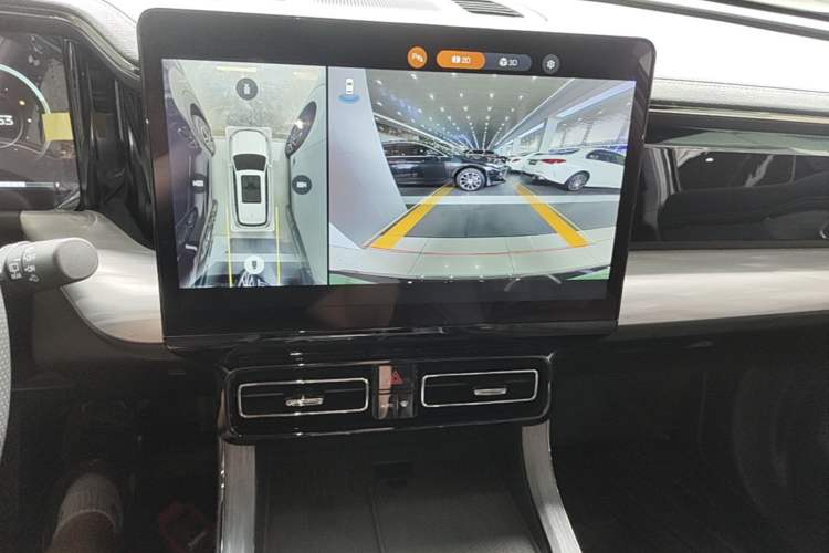 Used GAC Trumpchi GS8 2022 Double-Energy Series 2.0TM Four-Wheel Drive Premium Edition (7 Seats) Audio And AC Panel