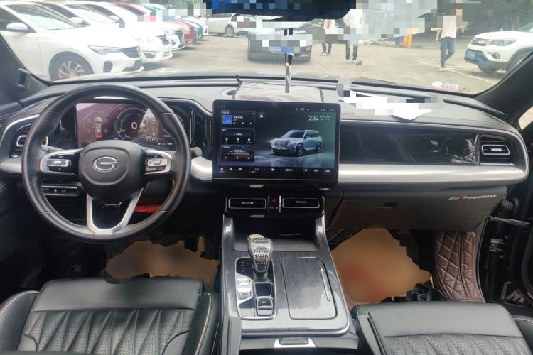 Used GAC Trumpchi GS8 2022 Linghang Series 2.0 TGDI Two-Wheel-Drive Luxury Smart Connectivity Version (7 Seats) Center Console