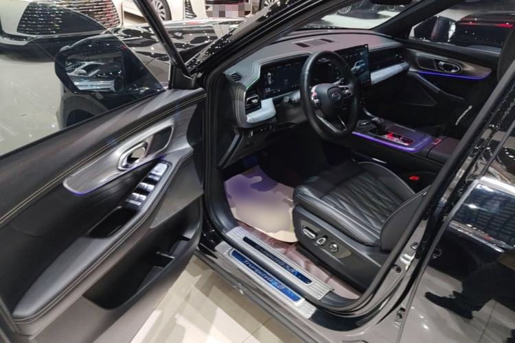 Used GAC Trumpchi GS8 2022 Flagship Series 2.0 TGDI Two-Wheel-Drive Prestige Edition (7 Seats) Driver Seat