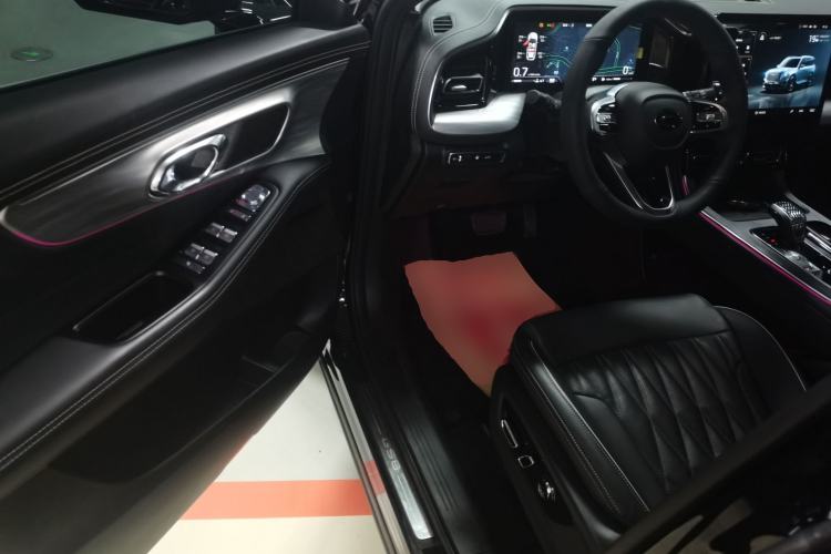 Used GAC Trumpchi GS8 2022 Linghang Series 2.0 TGDI Two-Wheel-Drive Luxury Smart Connectivity Version (7 Seats) Driver Seat