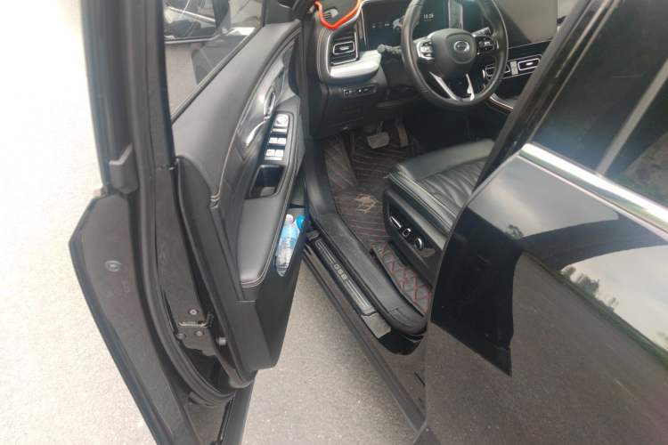 Used GAC Trumpchi GS8 2022 Flagship Series 2.0 TGDI Four-Wheel Drive Luxury Smart Connectivity Version (7 Seats) Driver Seat