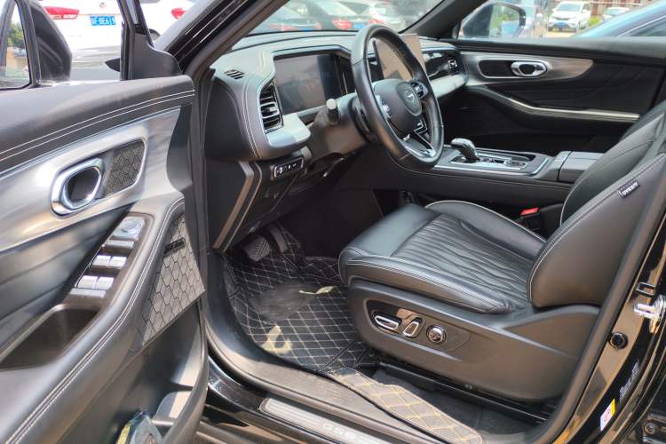 Used GAC Trumpchi GS8 2022 Linghang Series 2.0 TGDI Two-Wheel-Drive Luxury Smart Connectivity Version (7 Seats) Driver Seat