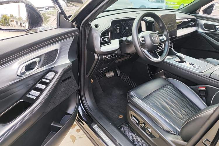 Used GAC Trumpchi GS8 2022 Linghang Series 2.0 TGDI Two-Wheel-Drive Luxury Smart Connectivity Version (7 Seats) Driver Seat
