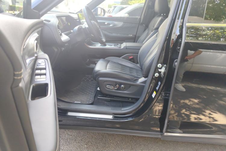Used GAC Trumpchi GS8 2022 Linghang Series 2.0 TGDI Two-Wheel-Drive Luxury Smart Connectivity Version (7 Seats) Driver Seat