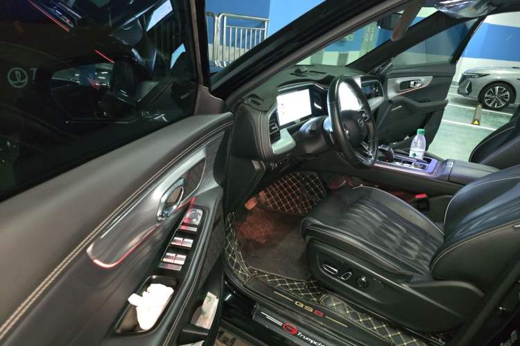 Used GAC Trumpchi GS8 2022 Linghang Series 2.0 TGDI Two-Wheel-Drive Luxury Smart Connectivity Version (7 Seats) Driver Seat