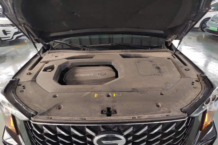 Used GAC Trumpchi GS8 2022 Flagship Series 2.0 TGDI Two-Wheel-Drive Prestige Edition (7 Seats) Engine Bay