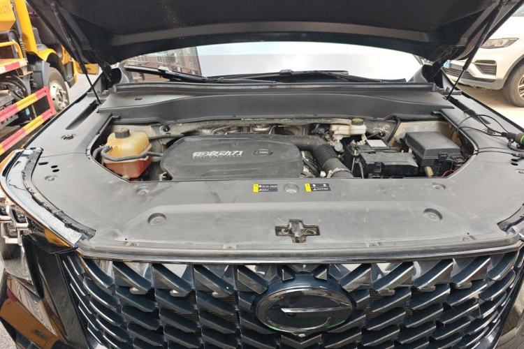 Used GAC Trumpchi GS8 2022 Linghang Series 2.0 TGDI Two-Wheel Drive Luxury Smart Connectivity Version (6 Seats) Engine Bay