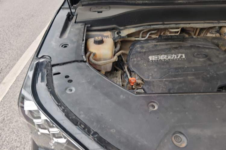 Used GAC Trumpchi GS8 2022 Linghang Series 2.0 TGDI Two-Wheel-Drive Luxury Smart Connectivity Version (7 Seats) Engine Bay Right