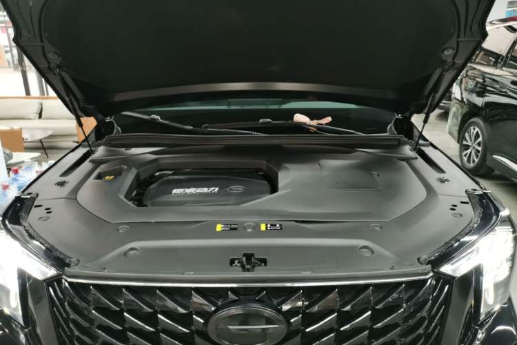 Used GAC Trumpchi GS8 2022 Flagship Series 2.0 TGDI Two-Wheel-Drive Prestige Edition (7 Seats) Engine Bay