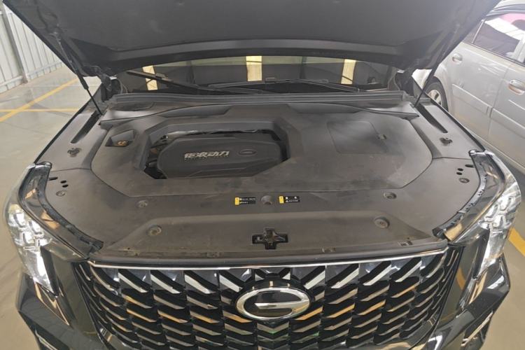 Used GAC Trumpchi GS8 2022 Flagship Series 2.0 TGDI Two-Wheel-Drive Prestige Edition (7 Seats) Engine Bay