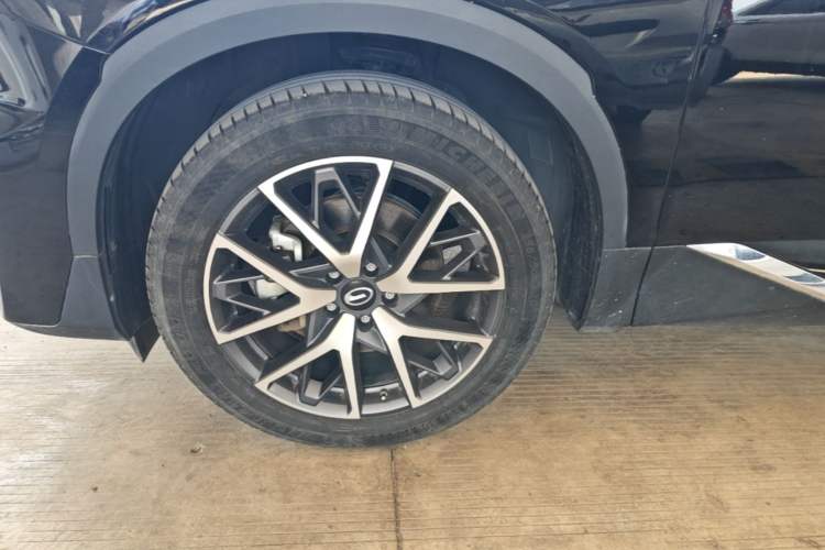 Used GAC Trumpchi GS8 2022 Linghang Series 2.0 TGDI Two-Wheel-Drive Luxury Smart Connectivity Version (7 Seats) Exterior 1