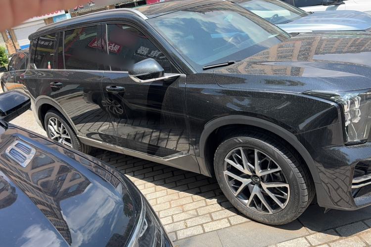 Used GAC Trumpchi GS8 2022 Linghang Series 2.0 TGDI Two-Wheel-Drive Luxury Smart Connectivity Version (7 Seats) Exterior 2