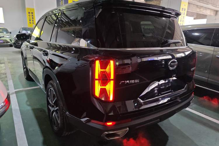 Used GAC Trumpchi GS8 2022 Flagship Series 2.0 TGDI Four-Wheel Drive Luxury Smart Connectivity Version (7 Seats) Exterior 3