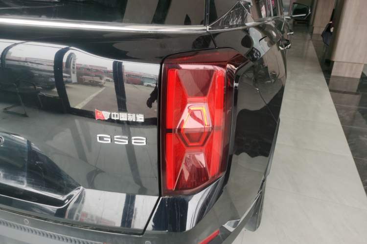Used GAC Trumpchi GS8 2022 Linghang Series 2.0 TGDI Two-Wheel-Drive Luxury Smart Connectivity Version (7 Seats) Exterior 3