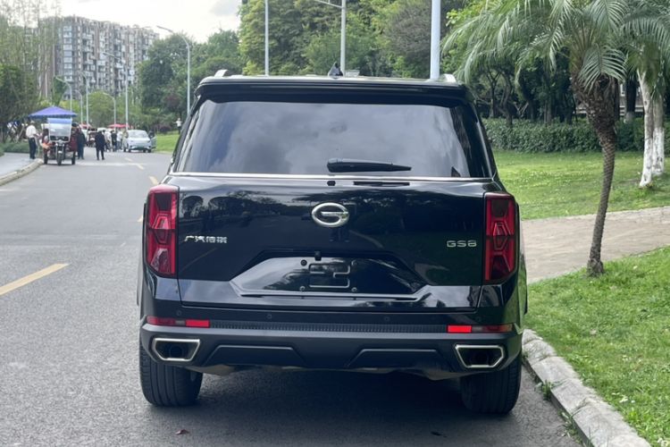 Used GAC Trumpchi GS8 2022 Linghang Series 2.0 TGDI Two-Wheel-Drive Luxury Smart Connectivity Version (7 Seats) Exterior 3