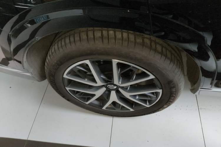 Used GAC Trumpchi GS8 2022 Dual-Engine Series 2.0TM Two-Wheel Drive Prestige Edition (7 Seats) Exterior 4