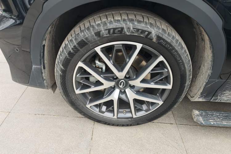 Used GAC Trumpchi GS8 2022 Flagship Series 2.0 TGDI Two-Wheel-Drive Prestige Edition (7 Seats) Exterior 4