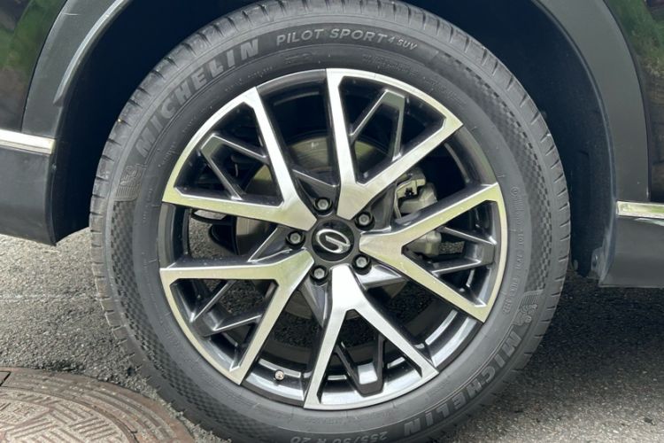 Used GAC Trumpchi GS8 2022 Linghang Series 2.0 TGDI Two-Wheel-Drive Luxury Smart Connectivity Version (7 Seats) Exterior 4