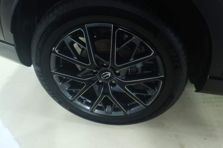 Used GAC Trumpchi GS8 2022 Linghang Series 2.0 TGDI Two-Wheel-Drive Luxury Smart Connectivity Version (7 Seats) Exterior 5