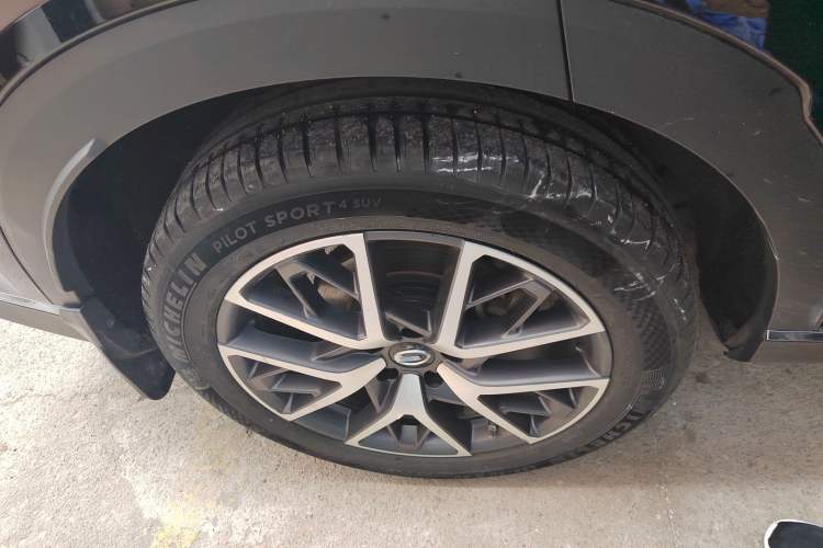 Used GAC Trumpchi GS8 2022 Linghang Series 2.0 TGDI Two-Wheel-Drive Luxury Smart Connectivity Version (7 Seats) Exterior 5