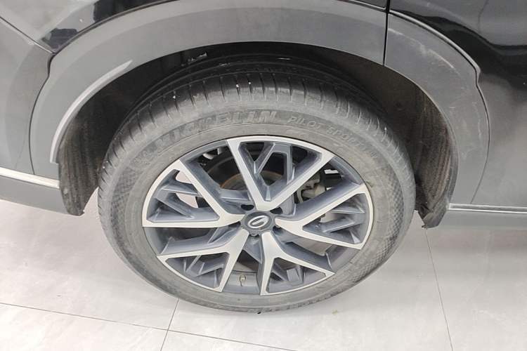 Used GAC Trumpchi GS8 2022 Linghang Series 2.0 TGDI Two-Wheel-Drive Luxury Smart Connectivity Version (7 Seats) Exterior 5