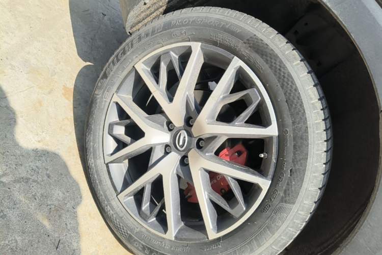 Used GAC Trumpchi GS8 2022 Linghang Series 2.0 TGDI Two-Wheel-Drive Luxury Smart Connectivity Version (7 Seats) Exterior 5